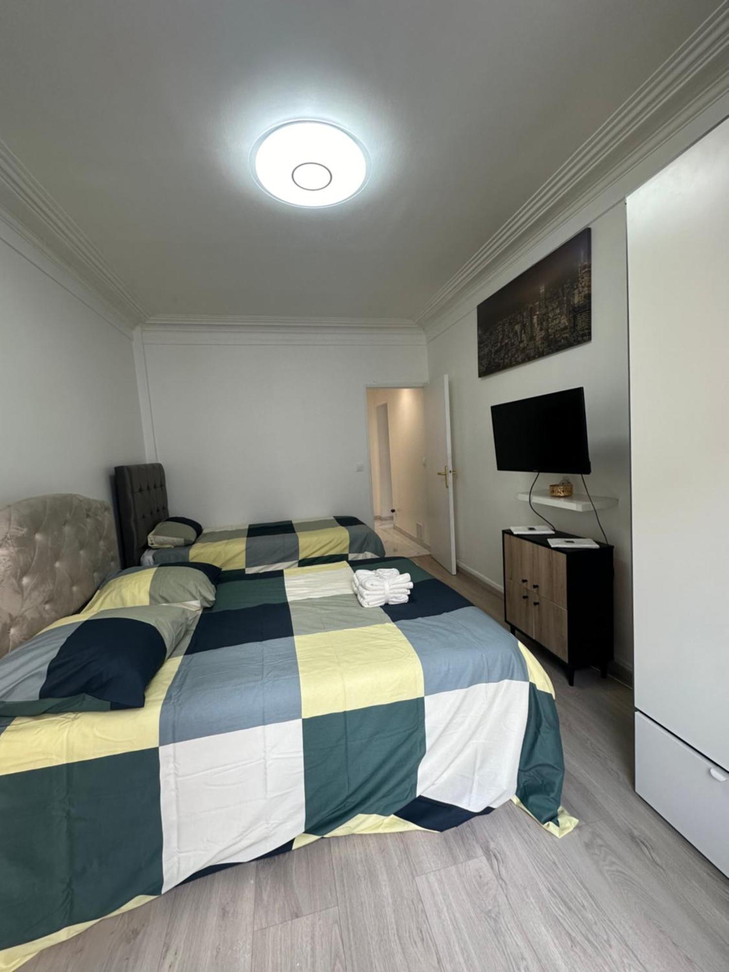 Appartement Parisien Bagian luar foto